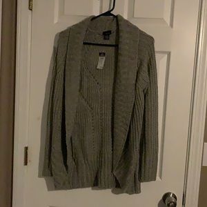Small, grey cardigan